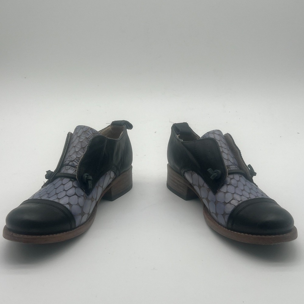 Freebird by Steven Mabel Black Leather Snake Print Cap Toe Oxfords Womens Size 6